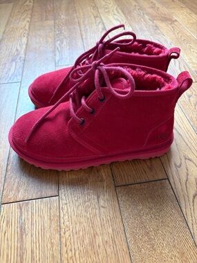 UGG Neumel Boot 'Samba Red'